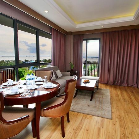 Swiss-Belhotel Соронг Екстер'єр фото