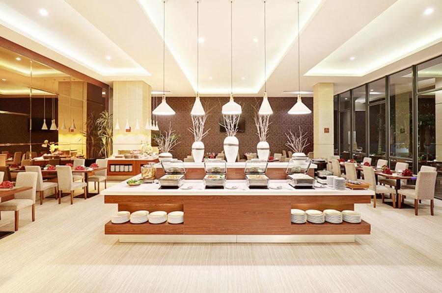 Swiss-Belhotel Соронг Екстер'єр фото